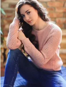 Elite escort service in Deshopran for home and hotel visits